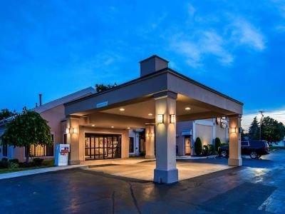 Western Galleria & Hotel Cheektowaga
